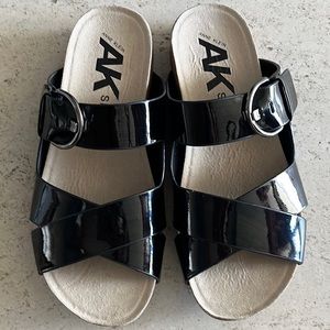 NWOT  Ann Klein sports sandals